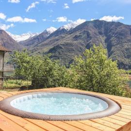 Suite Camilla, hotel i Dascio