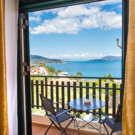 Amelia Villa, hotel in Nikiana