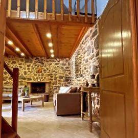 August castle house, hotel i Mesta