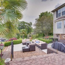 Summer on the Lake: Private Dock & Kayaks, hotel in Roanoke Rapids