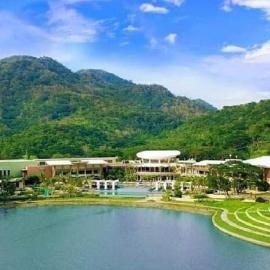 Pico De Loro Hamilo Coast beach and Country Club - Myna B One Bedroom, hotel in Cutad