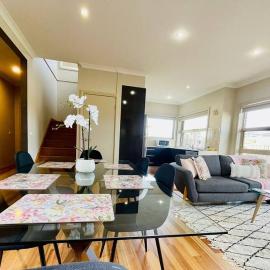 Tranquil Retreat near to Airport, hotel v Melbourne