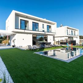 Tsiolakki Homes Luxury Villas, hotel di Protaras