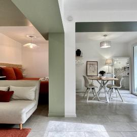 L'Indépendant – hotel w mieście Nemours