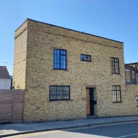 The Old Fish Bar, hotel en Margate