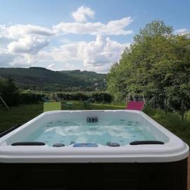Le belvédere Mouxois, SPA privatif, vue Morvan, ξενοδοχείο σε Moux-en-Morvan