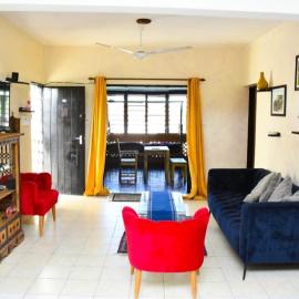 Mavericks Convenient Cozy Loft in Diani's CBD, отель в городе Укунда