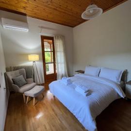 Lemon Tree House, hotel a Leonidion