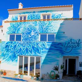 Surf Yoga Ericeira Guest House, hotel in Ericeira