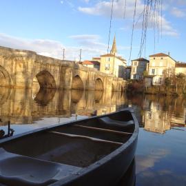 Pont Vieux, hotell sihtkohas Confolens