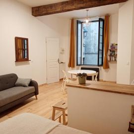 studio-ville médievale-charmant, hotel en Crest