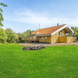 Three-Bedroom Holiday Home In Allinge