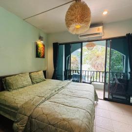 MILD ROOM SEA VIEW ROOM FOR RENT, hotel em Phi Phi Don