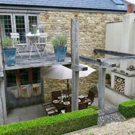The Tallet - converted three bed stable - no children under 8, hotel in Yeovil