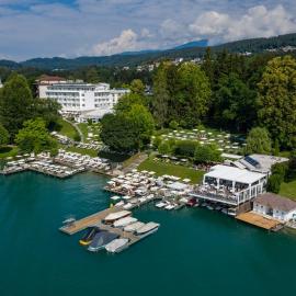 Viesnīca Seehotel Europa Resort pilsētā Feldene pie Verterezera