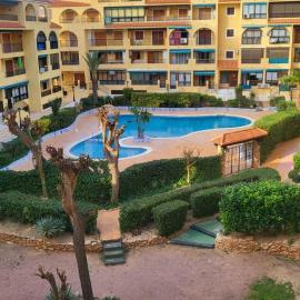 Apartamento Luna Blanca, La Mata, 300 m from the sea and sandy beach plus swimming pool, hotel din La Mata