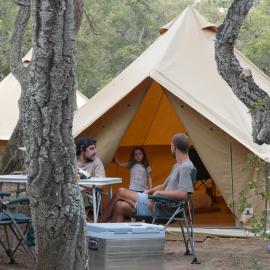 ACAMPALE - Glamping Costa Brava - Calella de Palafrugell، فندق في كاليلا دو بالافروجيل