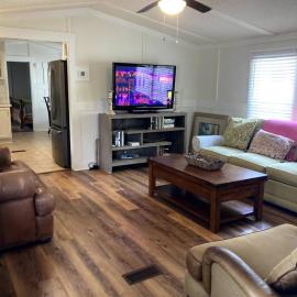 Beaufort SC New Renovation, Close to Parris Island, Historic Downtown, Beautiful Beaches, Sleeps 8, hotel in Beaufort