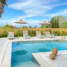 My Corfu Luxury Villa with private pool, hotel u gradu Sidari