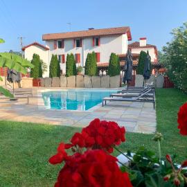 Hotel Restaurant Txistulari, ξενοδοχείο σε Itxassou