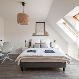 Modernes Apartment am Campus - Parken - Smart-TV - Kaffeevollautomat