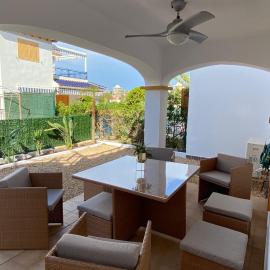 Acogedor apartamento en la playa vera – hotel w mieście Vera