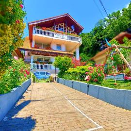 Casa Giulia, hotel in Băile Olăneşti