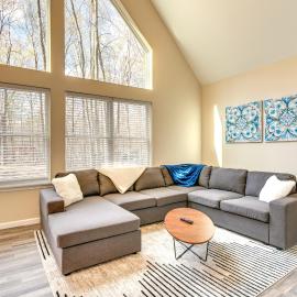 Hike & Ski: Pocono Lake Home w/ Community Perks!