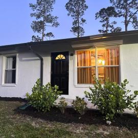 2/1 Naples Hideaway