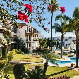 Luxury Puebla Aida with Golf & Sea View, hotel in Mijas Costa