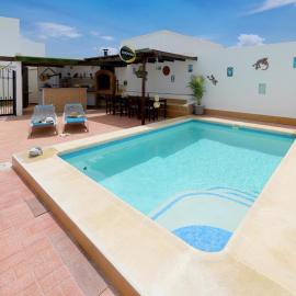 Casa Chloe Tias