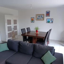Maison chaleureuse, gîte pour famille, amis, ouvriers...