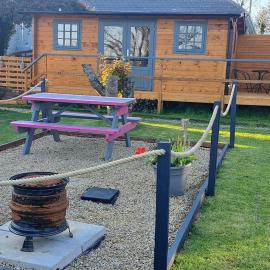 The Stunning Log House, khách sạn ở Wexford