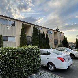 Shared Space with Private room in Beautiful Lakefront Apartment, hotel di Federal Way