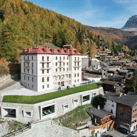 Grand Hotel du Cervin - Auberge de jeunesse et spa, viešbutis mieste Sen Liukas