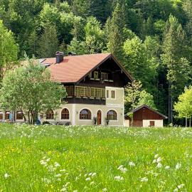 Ferienwohnungen Zipflwirt, hotel in Bayrischzell