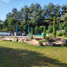 CHAMBRE DANS UN ECRIN DE VERDURE, hotel v destinaci Angrie