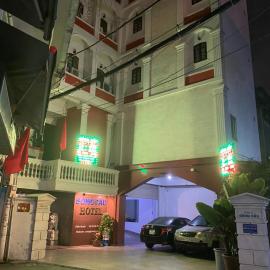Song Cau Hotel