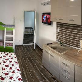 Garsoniera la malul marii, hotel u gradu 'Mangalia'