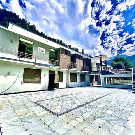 River Garden Hotel and Resort, hotel din Naran