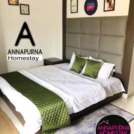 Annapurna Homestay, hotell i Chālsa