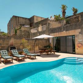 Razzett Ziffa, hotel sa Victoria
