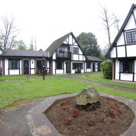Tolroy Manor Holiday Park, hotel di Hayle