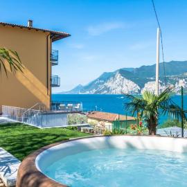 Hotel Casa Marinella, hotel Malcesinében