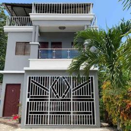 Casa Linda - 10 mins from Beach & Lagoon with AC & Free Parking, hotel em Payita