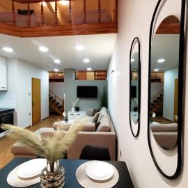 PG Luxury Apartment, hotel a Kavala