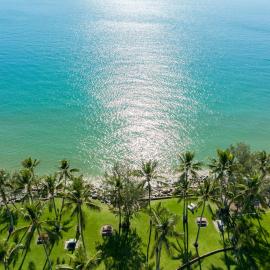 ABSOLUTE BEACH FRONT MACKAY - Blue Pacific، فندق في ماكاي