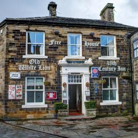 The Old White Lion Hotel、ハワースのホテル