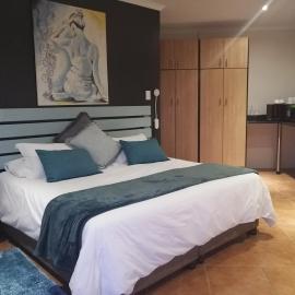 Cove Rock Lodge on Cowrie, hotel in East London