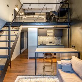 Stylish Black and White loft, hotel in Kaunas